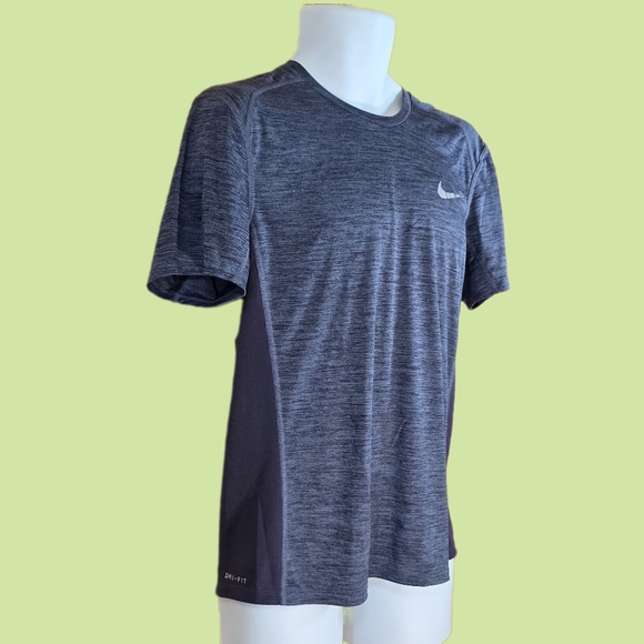 Nike Dri-Fit "Running" Training Shirt - Picture 3 of 10